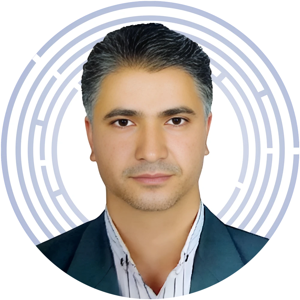 مهندس محسن حلاجی - مدیرعامل توسعه خوشه گلاب ایران